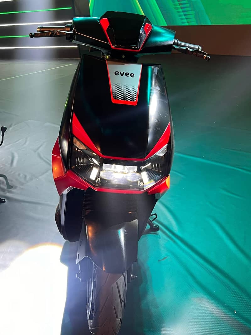 EVEE S 1 PRO | Scooty 4