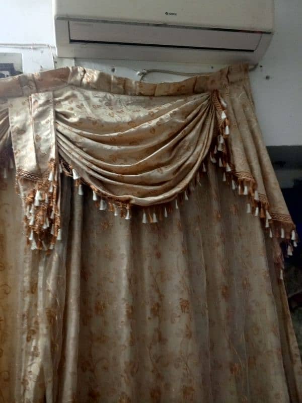 curtains 3