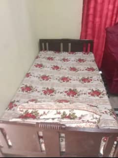 singal bed wooden