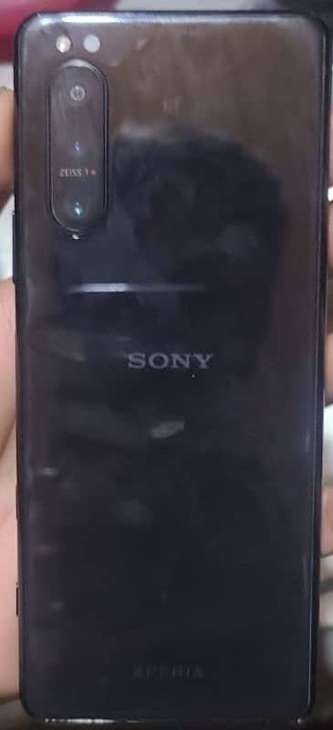 Sony expria 5 Mark 2 8/128 6