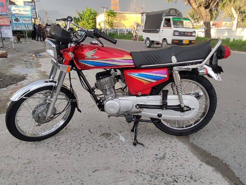 Honda CG 125 urgent for sale WhatsApp on hai,,,03184287152 0