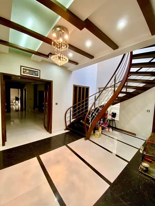 1 kanal luxurious house for sale in dha phase 5 2