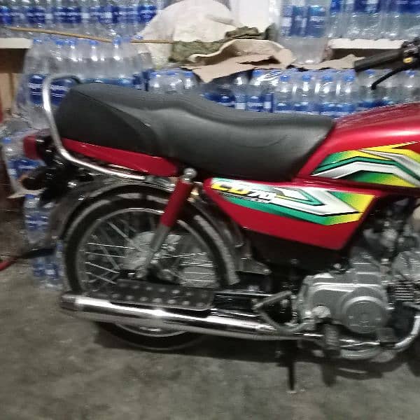 Honda CD motorcycle 2022. Model Contact 03077088988 1