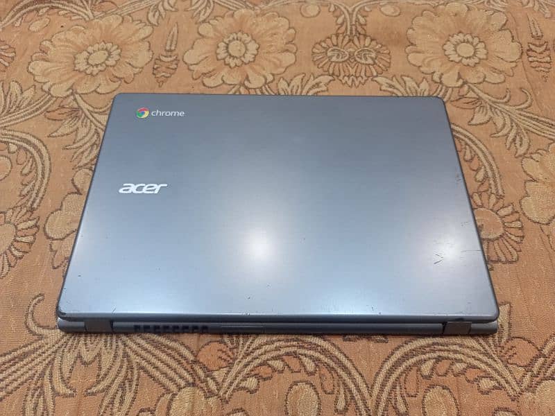 Acer Chromebook Touch and type (Android OS Installed) 1