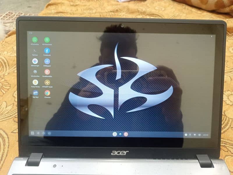 Acer Chromebook Touch and type (Android OS Installed) 7