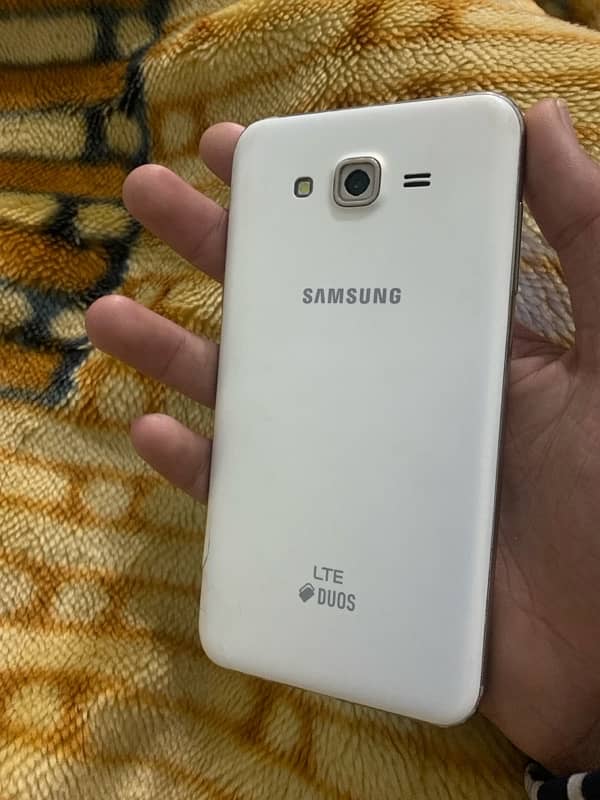 samsung j7 1