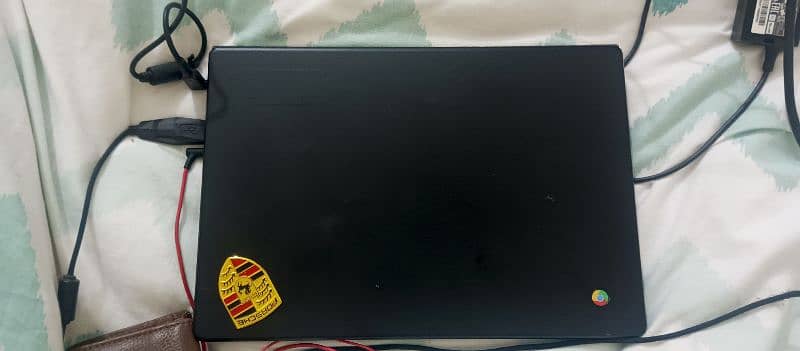 Chrome book 4/128 gb SSD 1