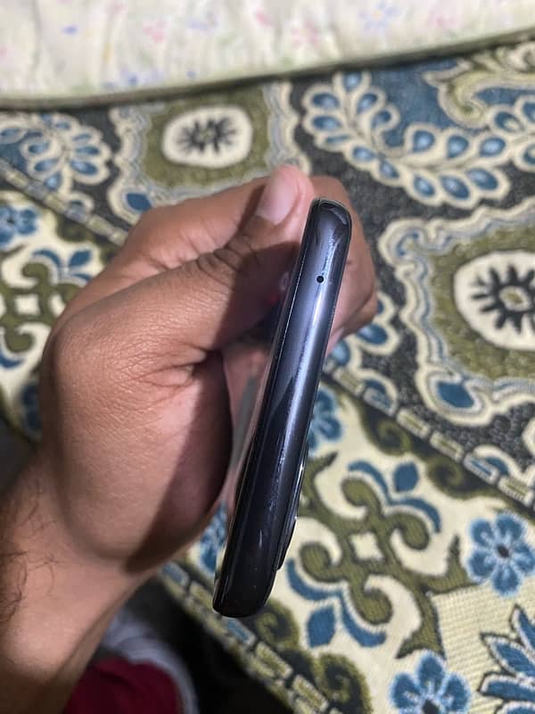 one plus 9 black color with 4 months sim time 1