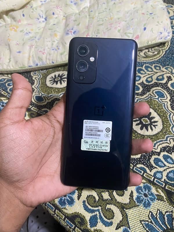 one plus 9 black color with 4 months sim time 8