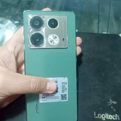 infinix note40 8gb 256gb 9 months warrnnty.