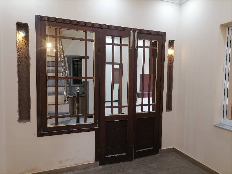 Prime Location Arbab Sabz Ali Khan Town Executive Lodges House Sized 3 Marla 14