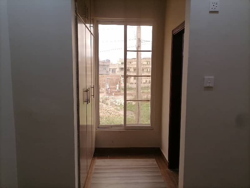 Prime Location Arbab Sabz Ali Khan Town Executive Lodges House Sized 3 Marla 30