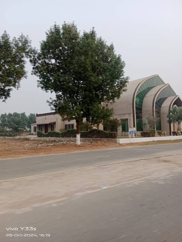 10 Marla On Ground Plot For Sale On 85 Feet Road In Lahore Motorway City 6