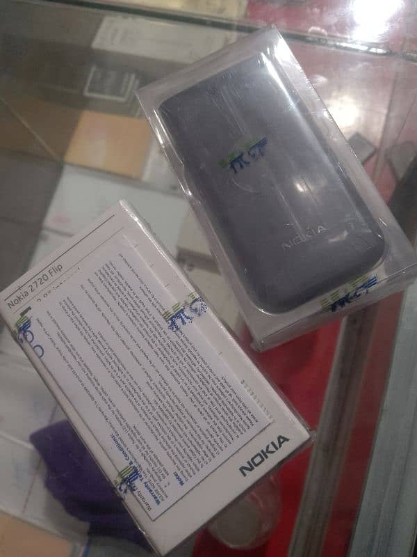 Nokia 2720flip dual sim box pack pta prove 4