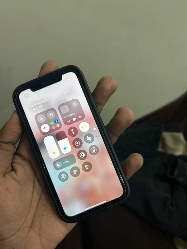 iPhone 11 Dual Pta Approved 128Gb Waterpack 8