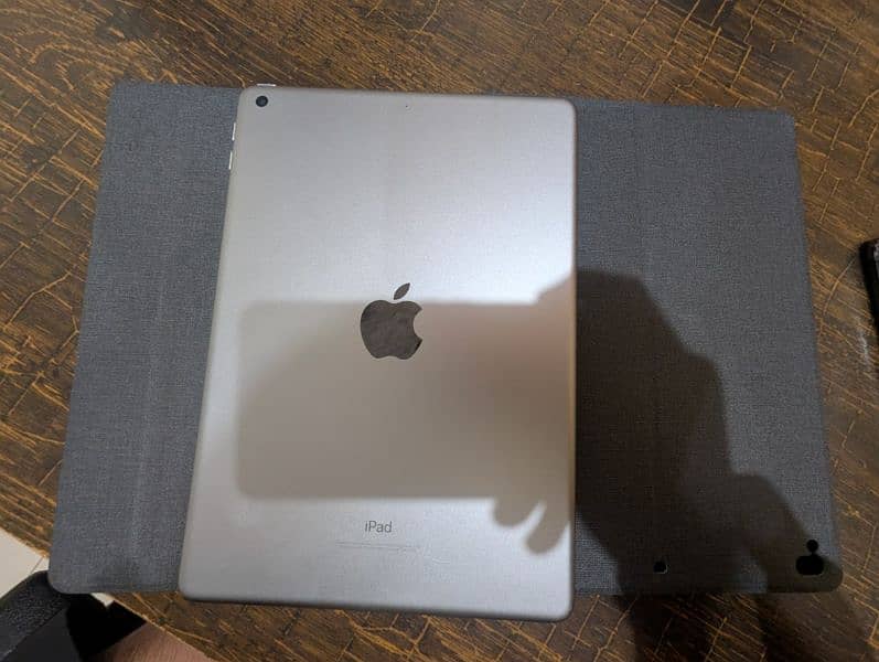 Apple Ipad 5th Generation ( 128GB ) 5