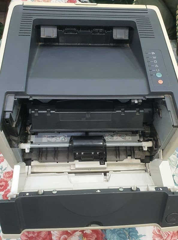 Hewlett-Packard HP Laser jet P2015 Series 4