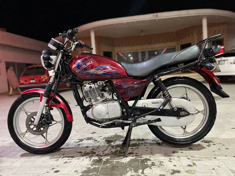 Suzuki | Gs 150| SE 11