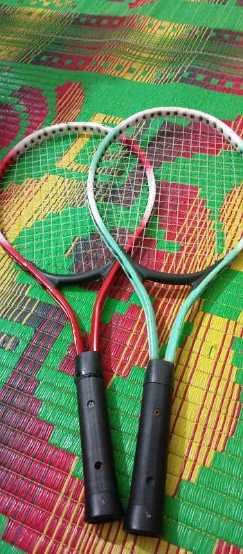 two tennis racket available 2