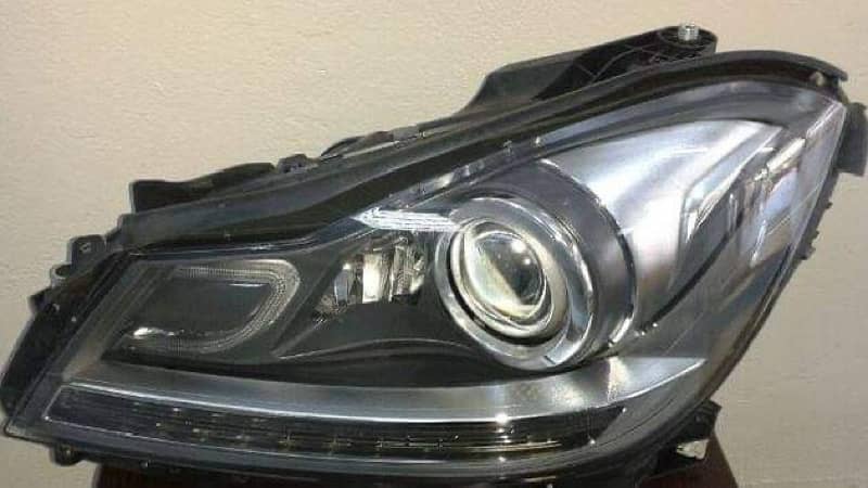 Mercedes c180 c200 E200 E250 Parts in Lahore 5