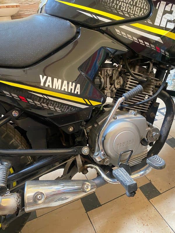 Yamaha YBR 125G 5