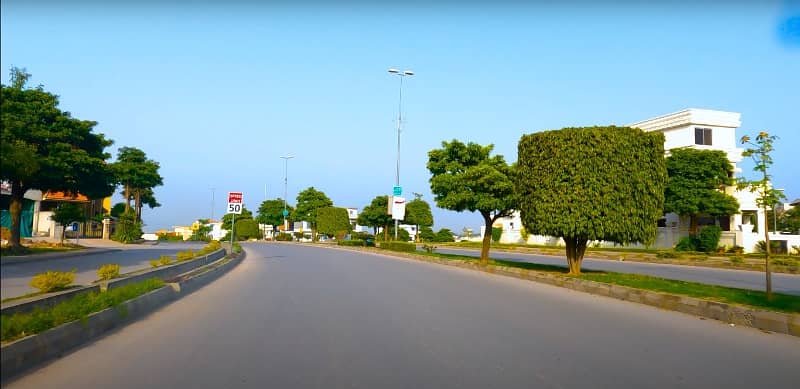 Prime Location Plot Near To MacDonald'S DHA 2 Islamabad For Sale 4