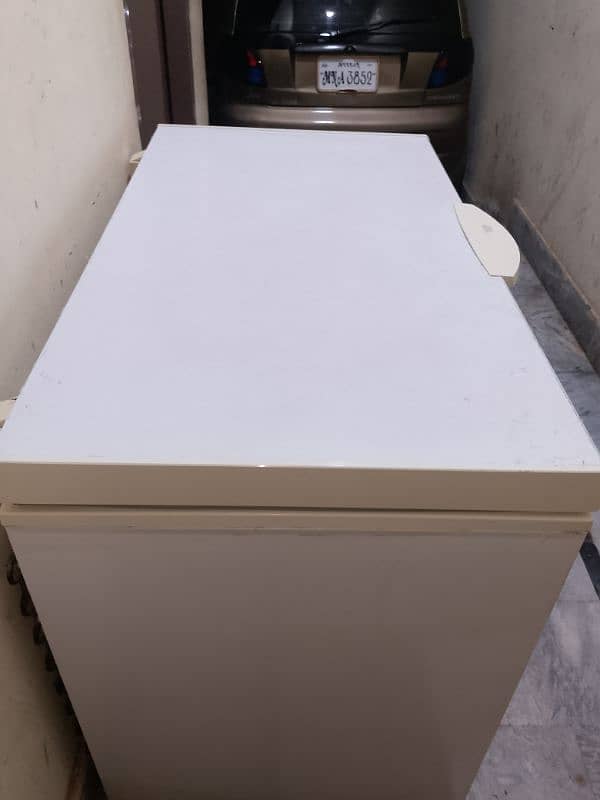 Dawlance deep freezer 03221345693 11