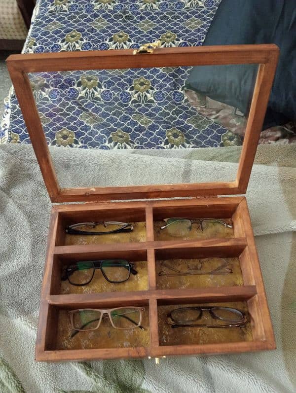 glasses box 1