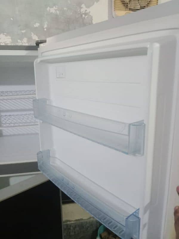 Haier fridge good condition 2