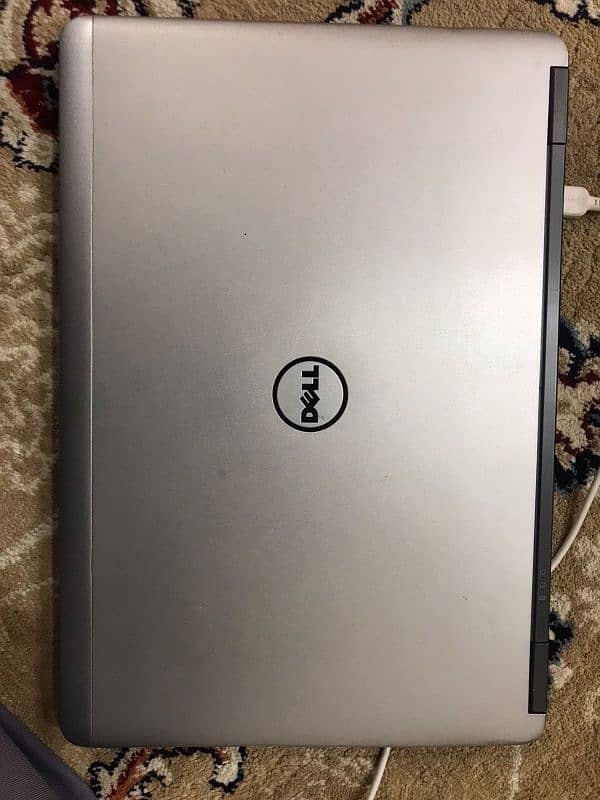 Dell latitude E7440 0