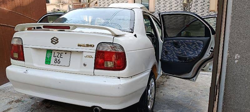 Suzuki Baleno 2004 10