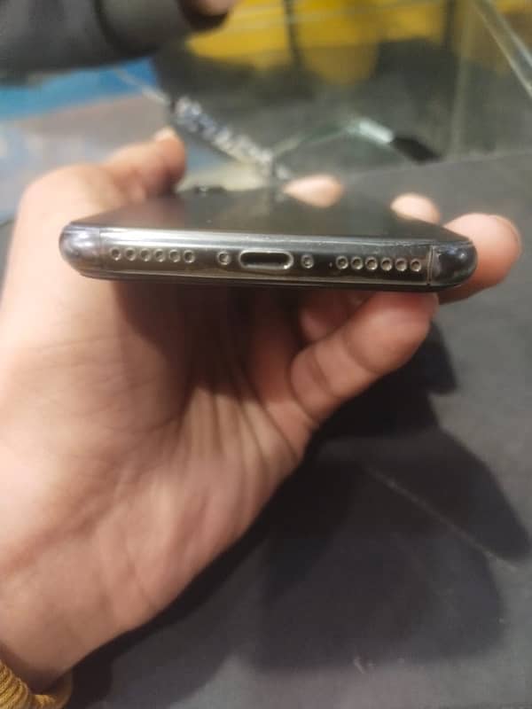 iPhone X non PTA factory unlocked 2