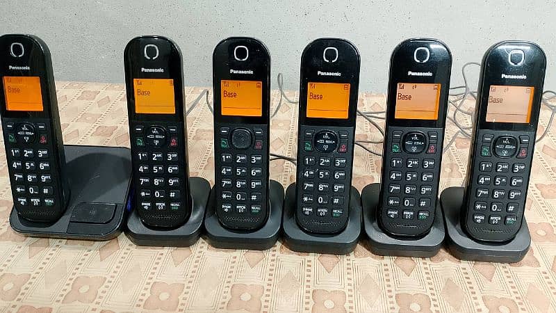 Panasonic KX-TG420E Hexa (set of 6) intercom Plus Cordless Phone 0