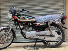 Honda 125cc 2016 model Contact my WhatsApp number 0321/5813415