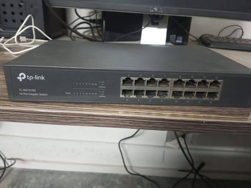 Tp- Link 16 Port Gigabyte Switch for Sale 2