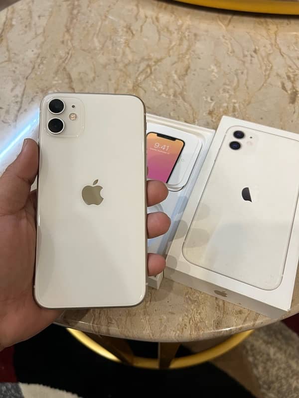 iphone 11 128gb pta approved with box 0