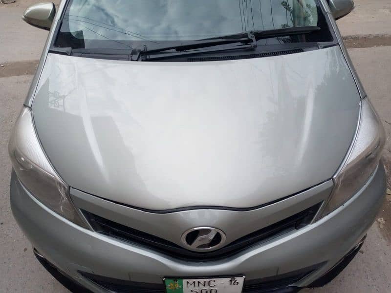 Toyota Vitz 2013 3