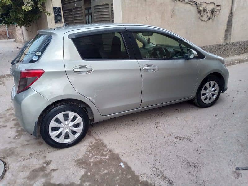 Toyota Vitz 2013 13