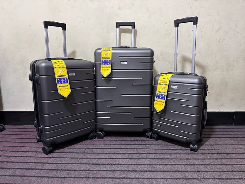 Luggage bags/ travel suitcases/ trolley bags/ travel trolley/ attachi 10