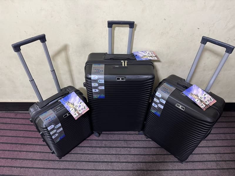 Luggage bags/ travel suitcases/ trolley bags/ travel trolley/ attachi 16