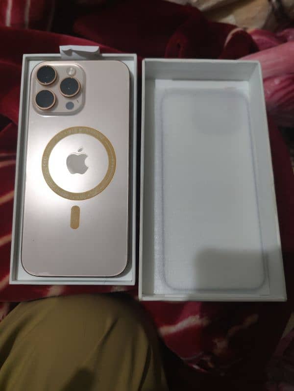 Iphone 16 pro max HK Desert titanium 256gb 0