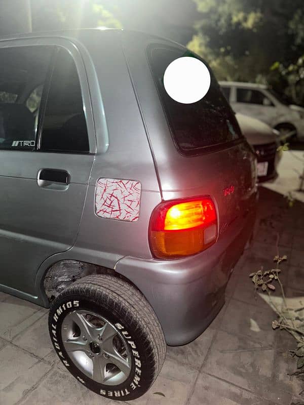 Daihatsu Cuore 2004 1