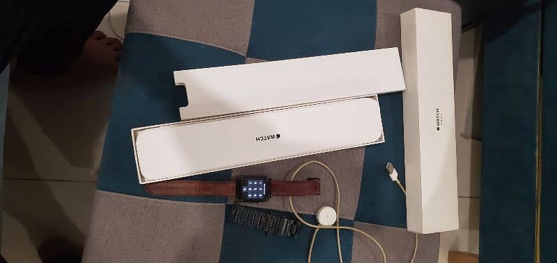 Apple  watch series 3 with box 5