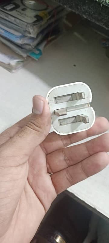 apple adapter 100% original charger 1