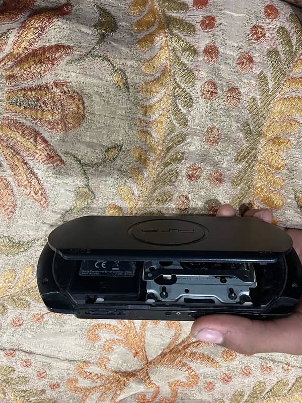 PSP Sony model E 1004 2