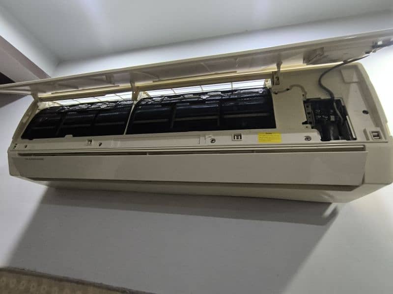 DAWLANCE AC 1 TON NON INVERTER GOOD CONDITION 2