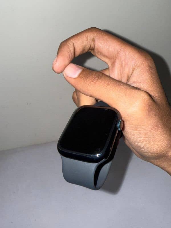 Apple Watch Series 7 (45mm) 7