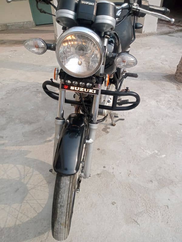 Suzuki GS 150 2015 Model 2