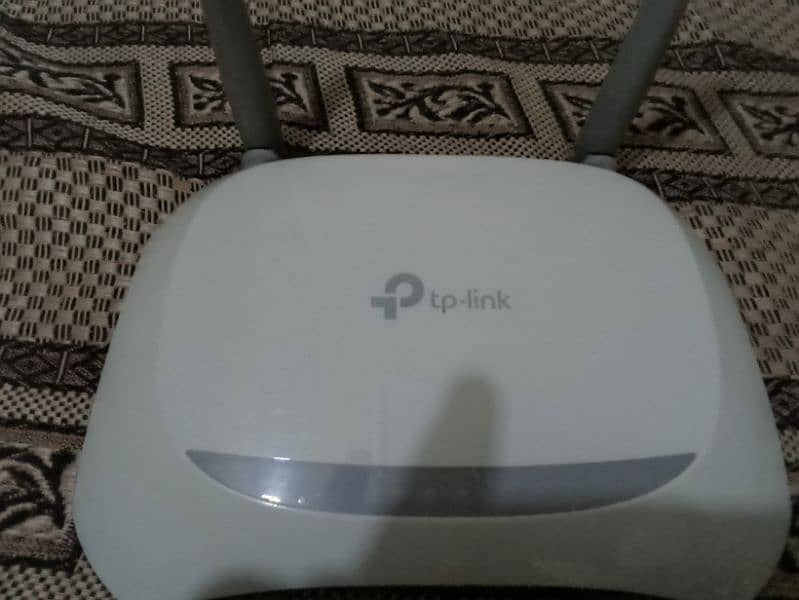 TP Link double anteen router for sale with wire 1