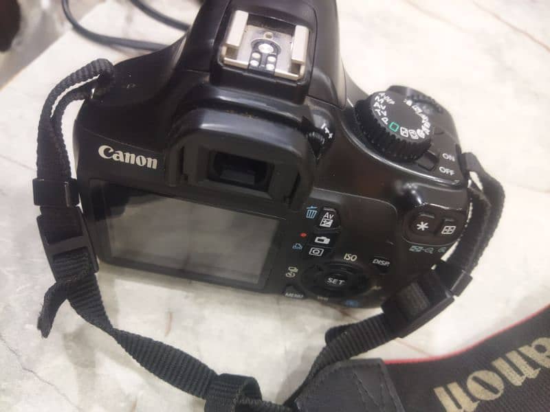 Canon 1100D with 18mm-55mm lense Canon 1100D 0